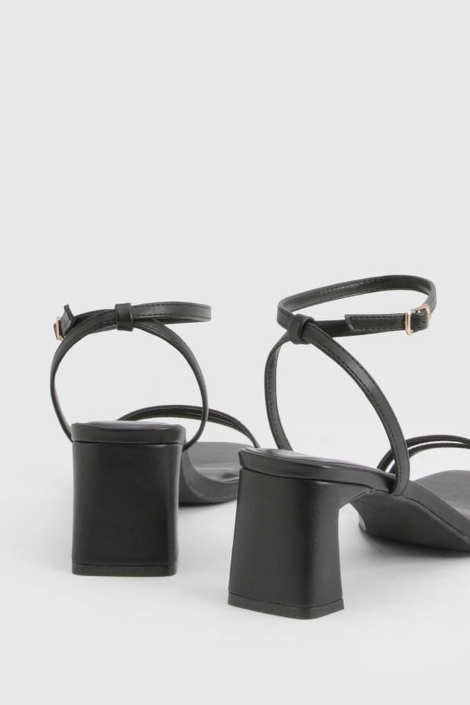 boohoo Dames Brede Pasvorm Bandjes 2-Delige Hakken | Black | Maat: 3