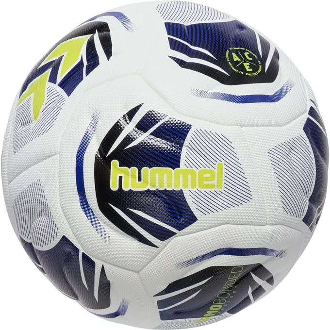 Wedstrijd voetbal van de bal Hummel Legacy