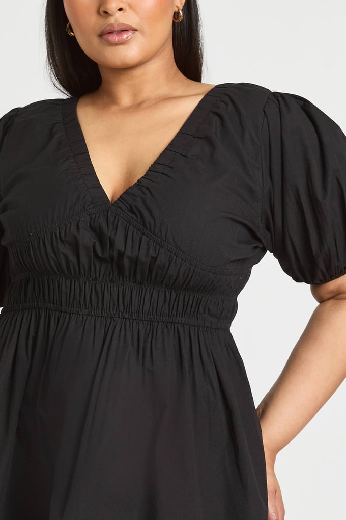 boohoo Dames Plus Mini-jurk Met Ballonmouwen Van Popeline | Zwart | Maat: 44
