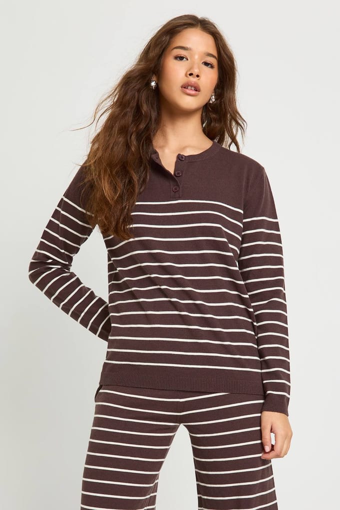 boohoo Dames Gestreepte Gebreide Vest met Knopen en Broek Co-Ord | Chocoladebruin | Maat: Small