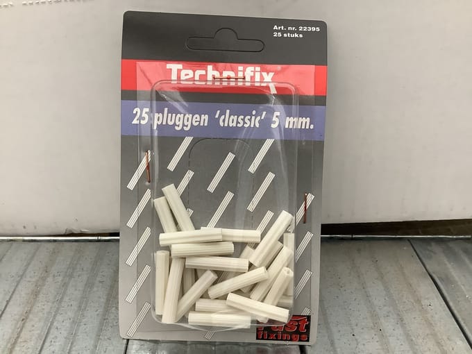 Muur plug. Classic. 5 mm. Wit. Technifix. 25 stuks.