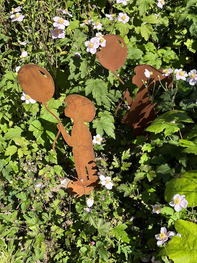 Jongen met ballon - Tuin - Graf - Cadeau - Decoratie - Edel roest - Herinnering AF-539T