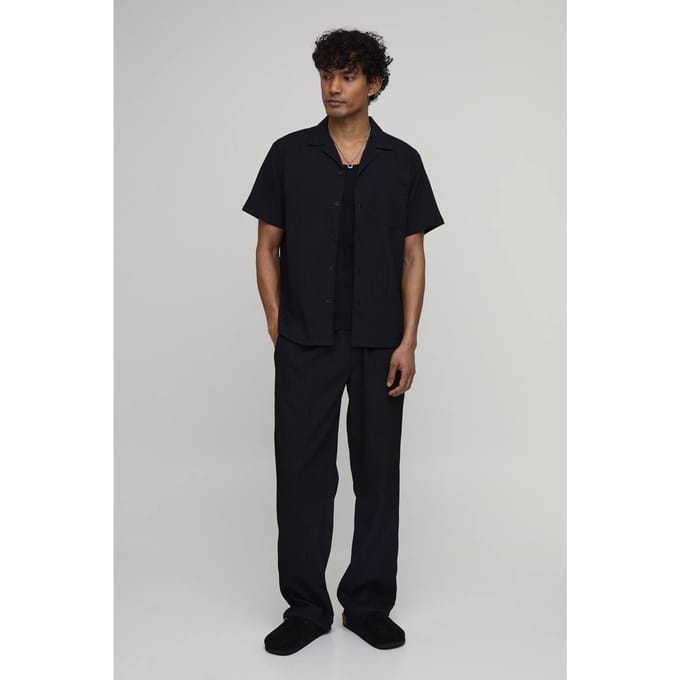 Regular Fit Onregelmatige Plooitextuur Korte Mouw Shirt En Ontspannen Broek Set | Black | Size Medium