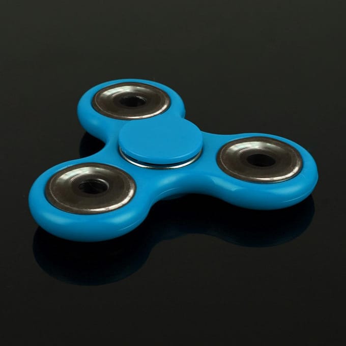 Tri Triangle Fidget Handvinger Spin Spinner Widget Focus EDC Pocket Desktoy Plastic Cadeau voor ADHD blauw
