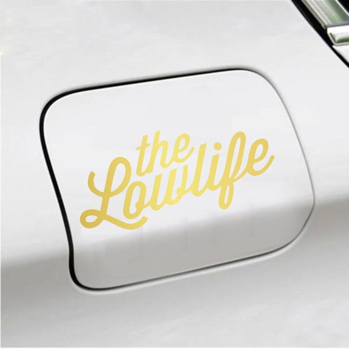 Bumpersticker - The Lowlife - 6,7 X 14,8 - Goud