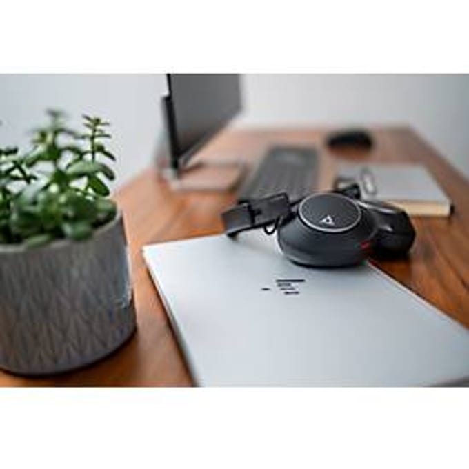 POLY Voyager Surround 80 UC Microsoft Teams Certified USB-C Headset + USB-C/A-adapter