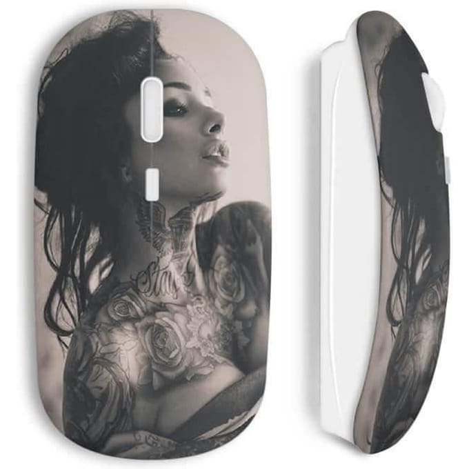 Draadloze muis tattoo sexy meisje