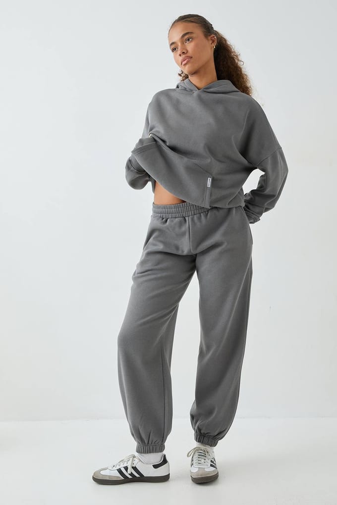 Dames Dsgn Studio Tall Oversized Geboorde Joggingbroek | Houtskool | Maat: Medium