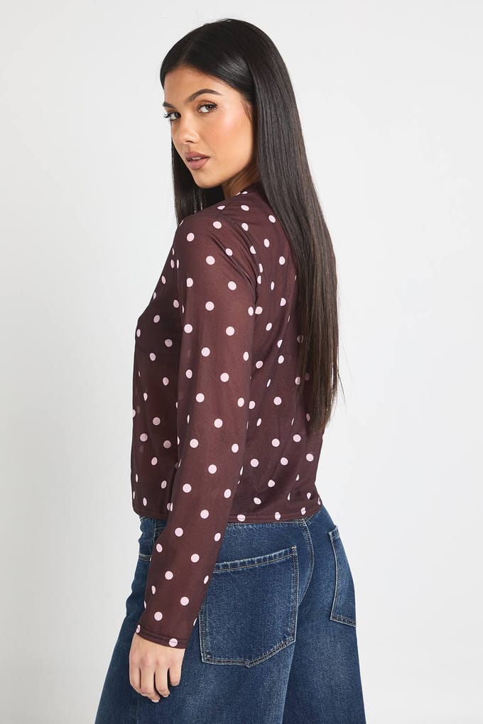 boohoo Dames Polkadotprint gaas top met knoopsluiting | Chocolate | Maat: 8