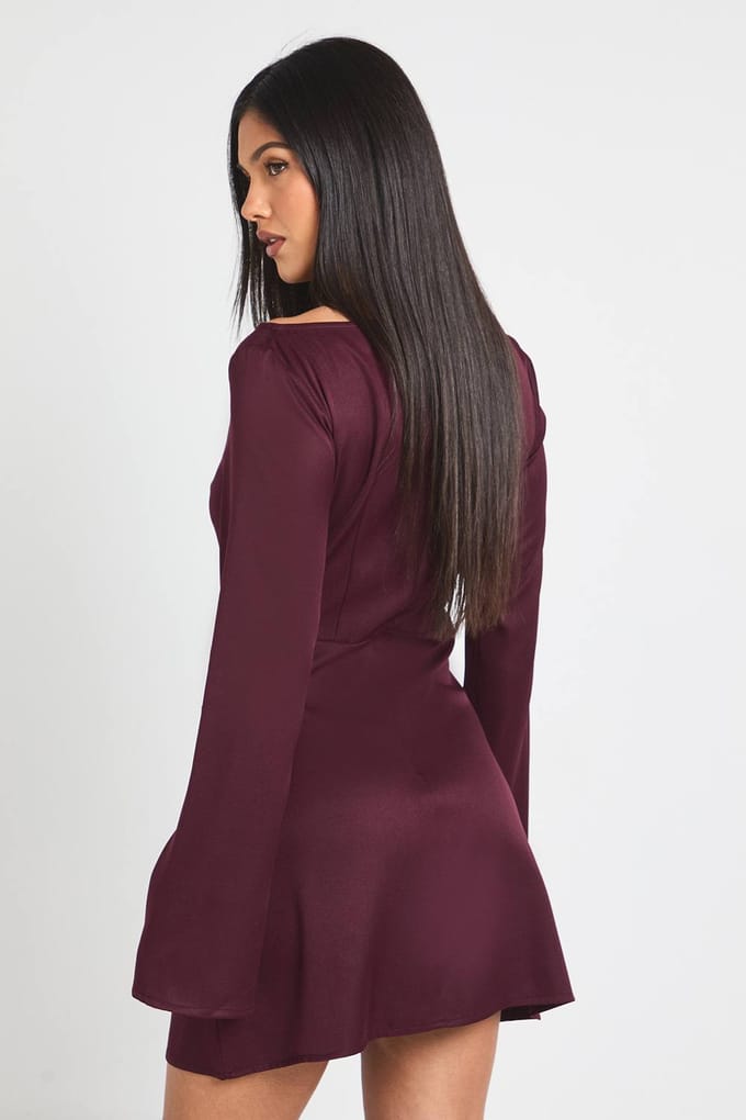 boohoo Dames Satijnen Wikkel Taille Lange Mouw Mini Jurk | Fig | Maat: 10