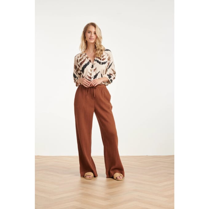 Smashed Lemon Blouse met v-hals en grafische aztec print |