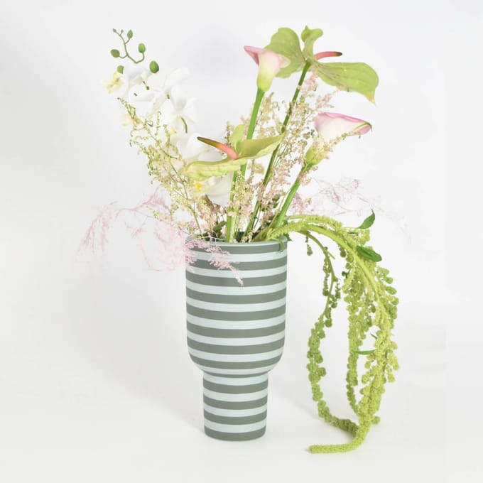 AYTM Varia vaas, groen, Ø 15 cm, hoogte 30 cm, keramiek