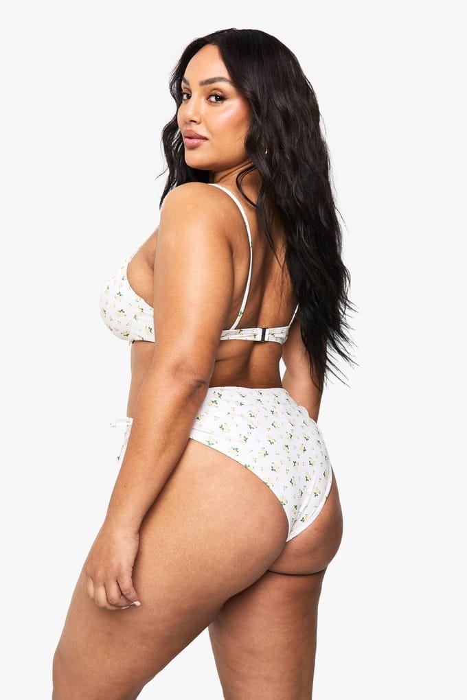 boohoo Dames Plus Ditsy Floral Gerimpte Bum Tie Zij Bikini Slip | Geel | Maat: 52