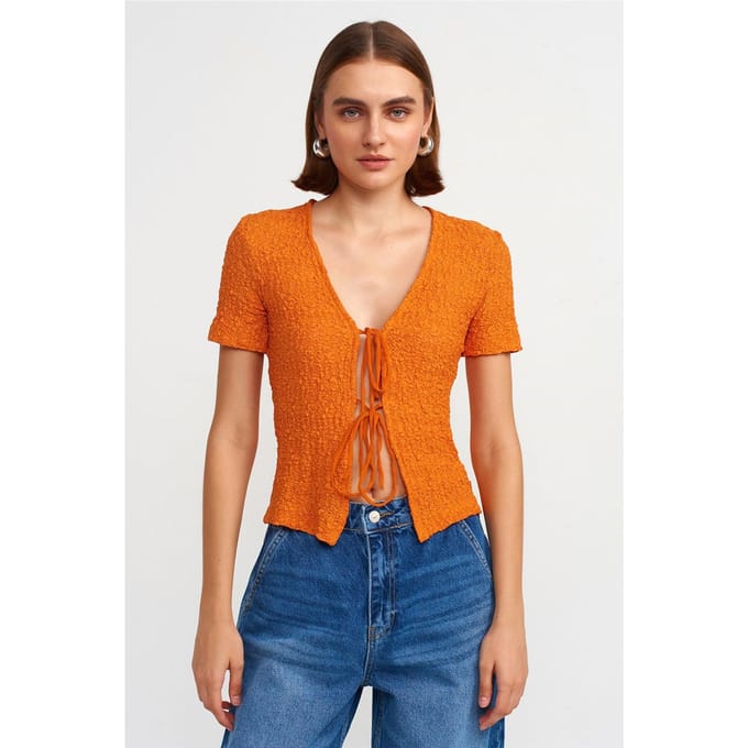 Getailleerde Kanten Blouse met Strik Voorzijde