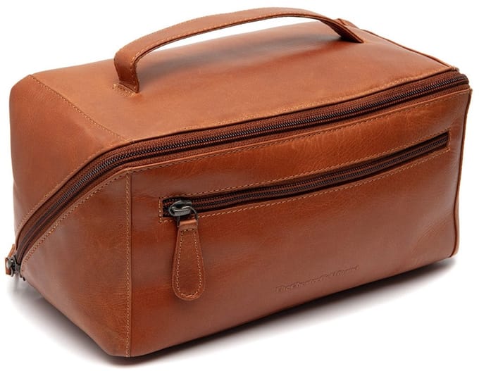 Chesterfield Elmia Waxed Pull Up Toilettas - Cognac