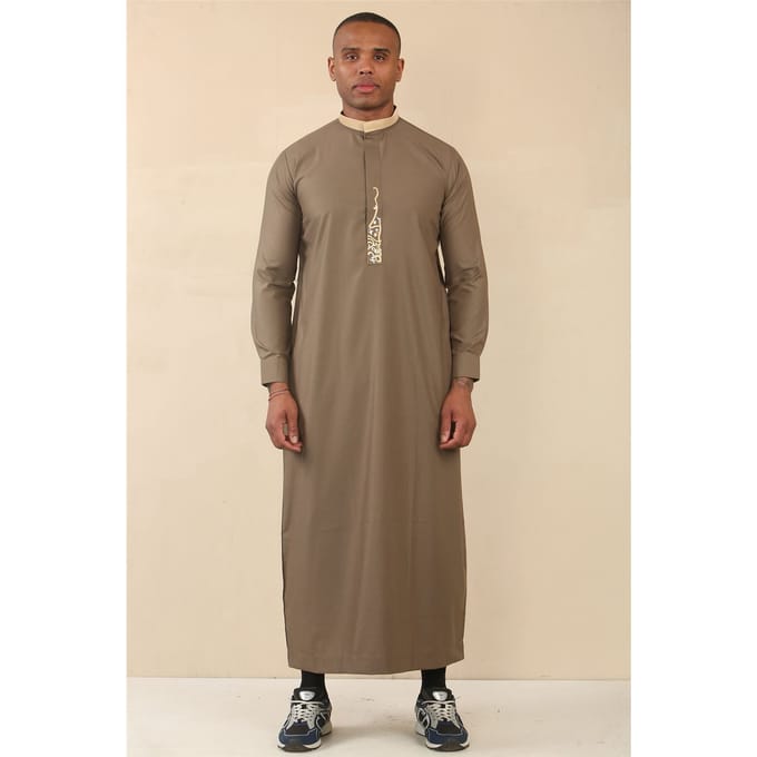 Heren bruine Thobe Arabische Saoedi-Emiratische islamitische kleding Jubba gewaad