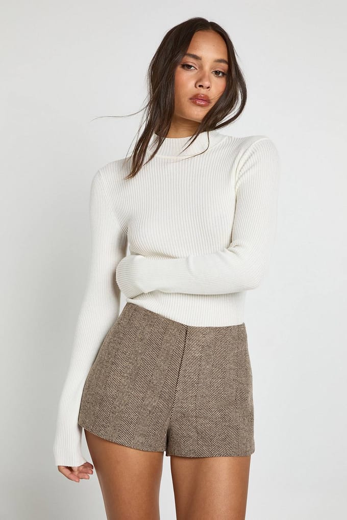 boohoo Dames Premium visgraat getailleerde shorts | Bruin | Maat: 36