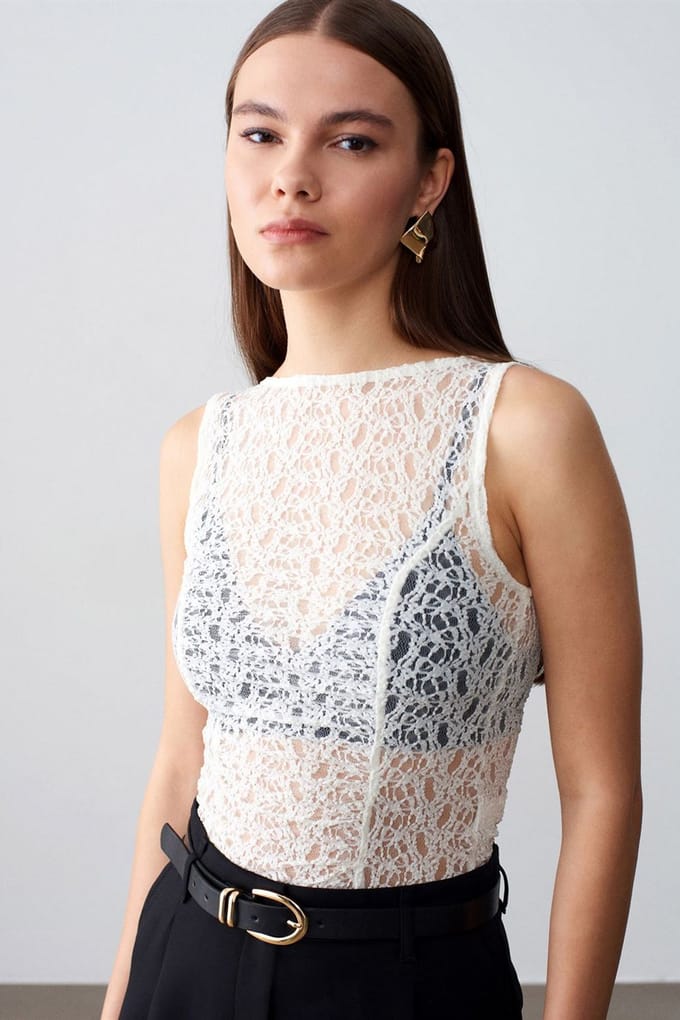 Getailleerde Kanten Mouwloze Blouse