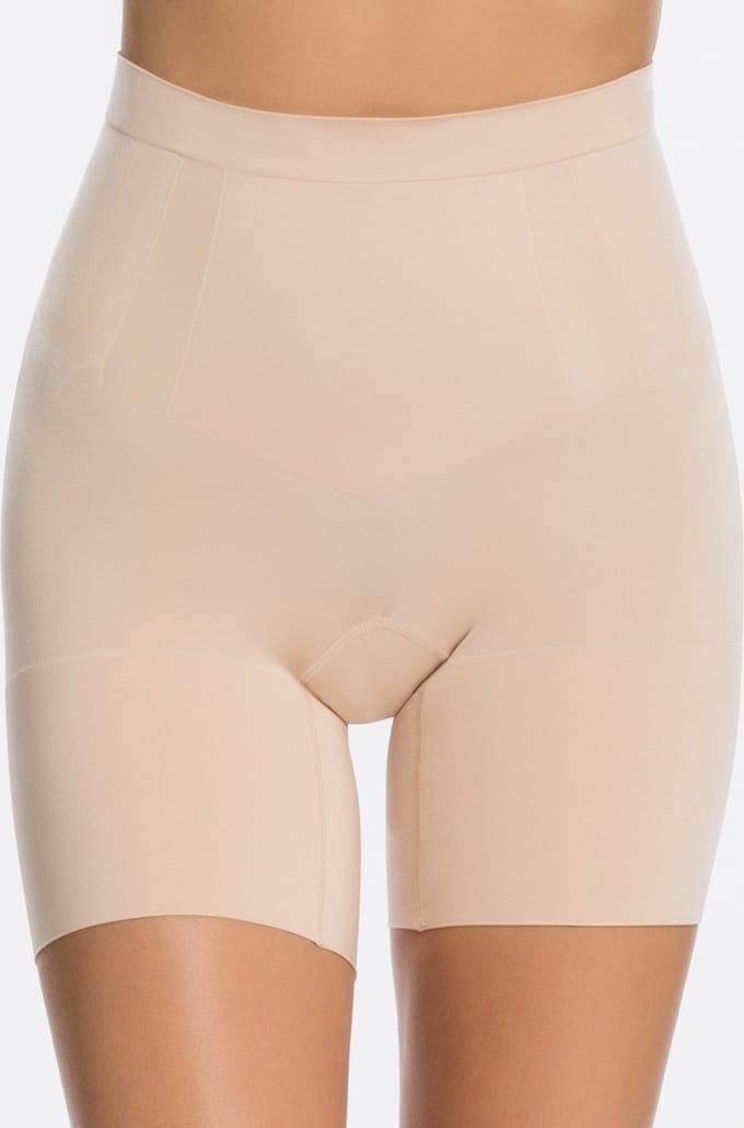 SPANXsculpt™ OnCore Mid-Thigh Short - Kleur Soft Nude - Maat Medium