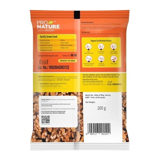 Noix entières 100 % biologiques Pro Nature, 200 g yellow