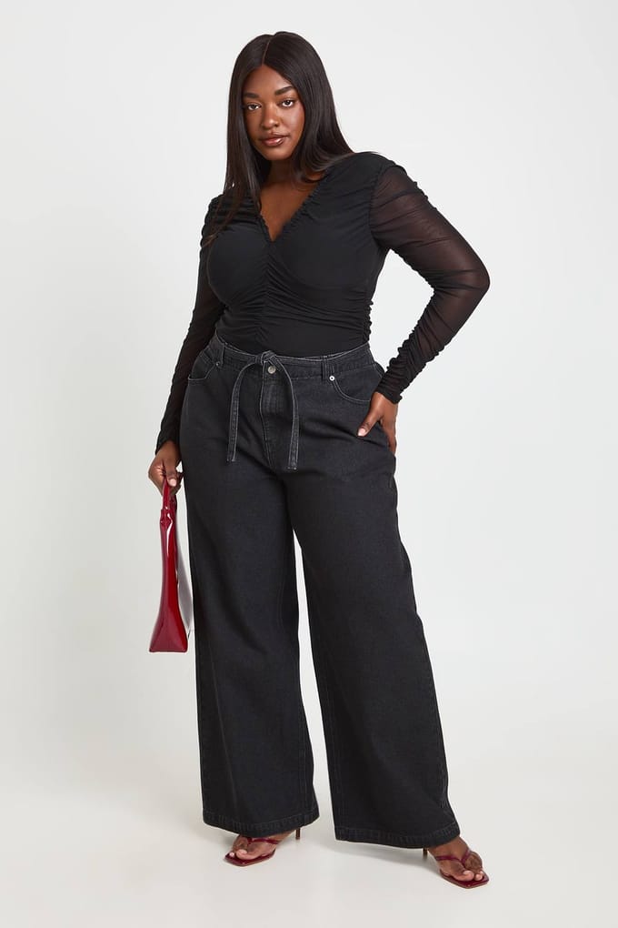 boohoo Dames Plus Mesh Bodysuit Met Lange Mouwen En Gerimpelde Halslijn | Zwart | Maat: 56