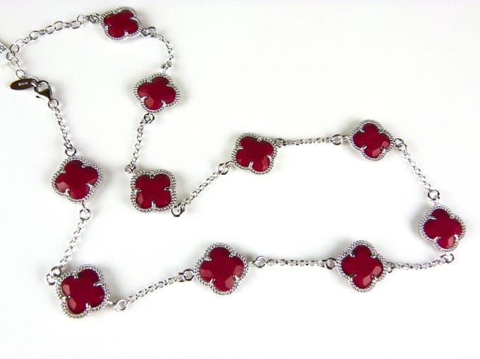 model 10 Fiori collier in zilver rode klavers