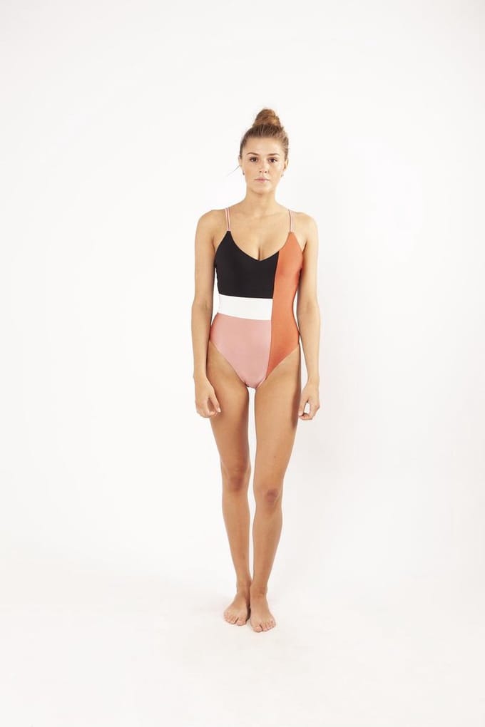 Barts - Maat 38 - Lourdes V-Neck One Piece - dusty pink - Vrouwen