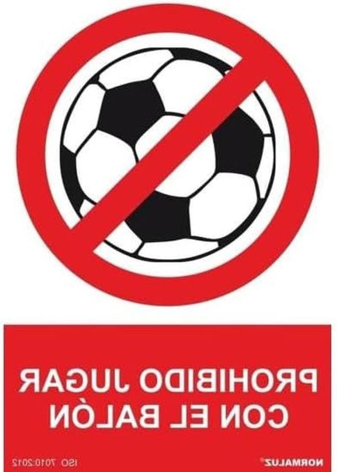 Speelbord PVC - Bal spel - Binnen spelen - Stevig materiaal - 30 x 40 cm - Multicolor