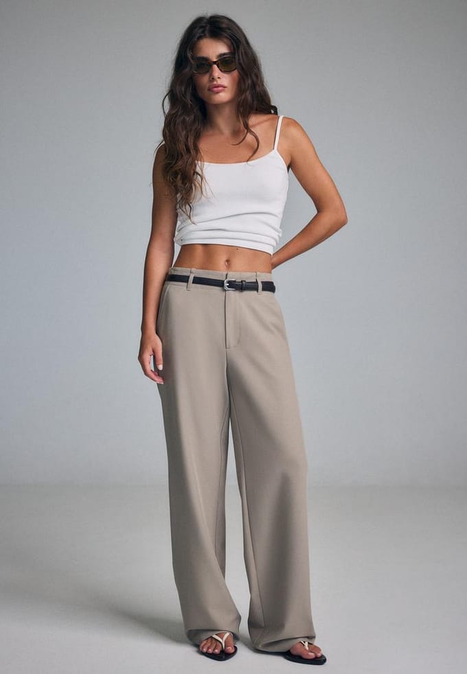 Stradivarius Rechte nette broek met riem  Bruin 44