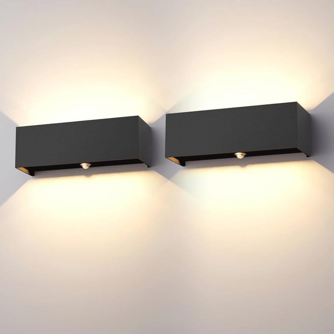 Wandlamp met bewegingsmelder - 30W voor buiten - Verstelbare lichtstraal - Warmwit 3000K - IP65 geclassificeerd - 2 Stuks