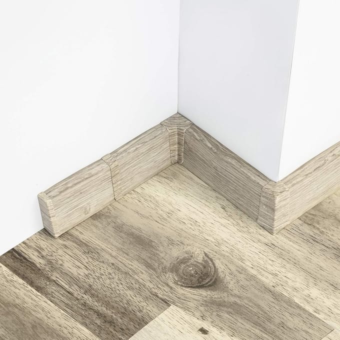 30 Meter PVC Plinten in Canyon Eiken Laminaatlook - 55 mm Hoog
