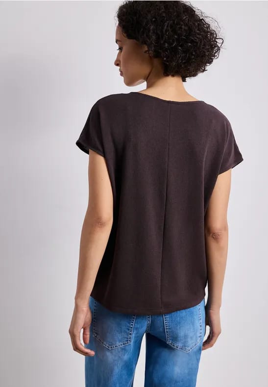 Shirt met boothals en schouderdetails