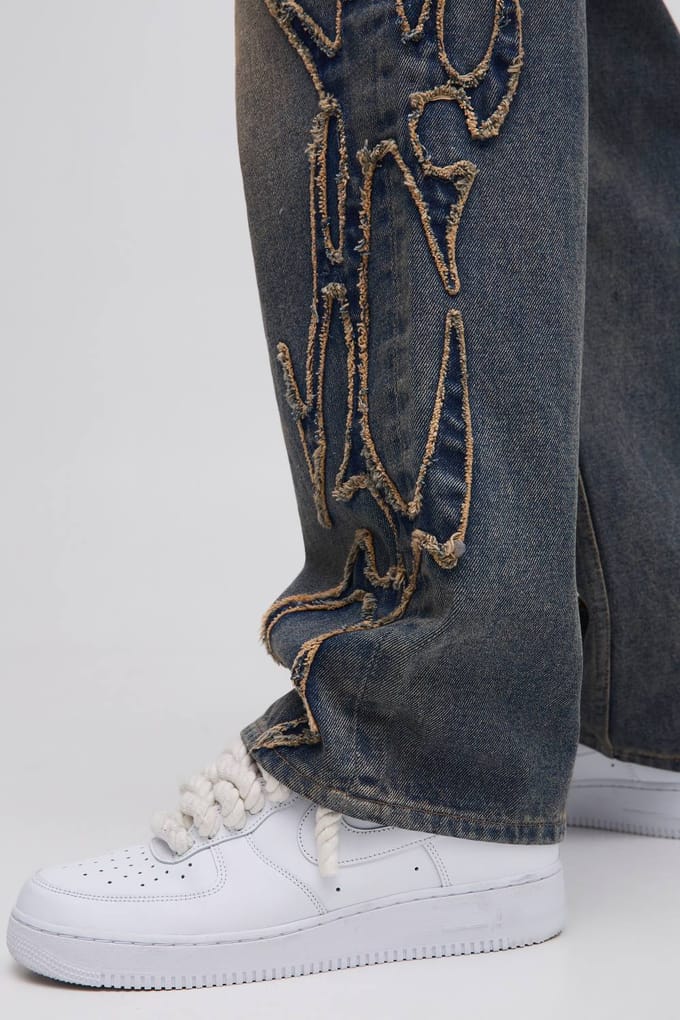 Relaxed Fit Stone Washed Tribal Applique Jeans | Stonewash | Size 28R