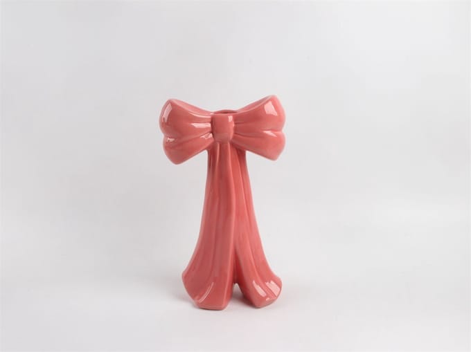 HomeBound by KY | Aardewerk vaas bow | bloemenvaas | vaas bow