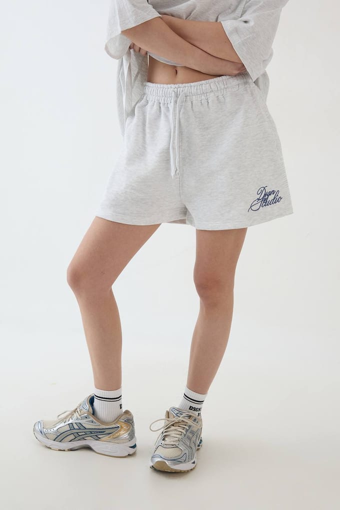 Dames Dsgn Studio Sweat Short Met Contrasterende Opdruk | Ash Grey | Maat: Small