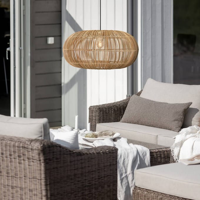 PR Home Zuri buiten hanglamp, rotan, Ø 61 cm, stekker