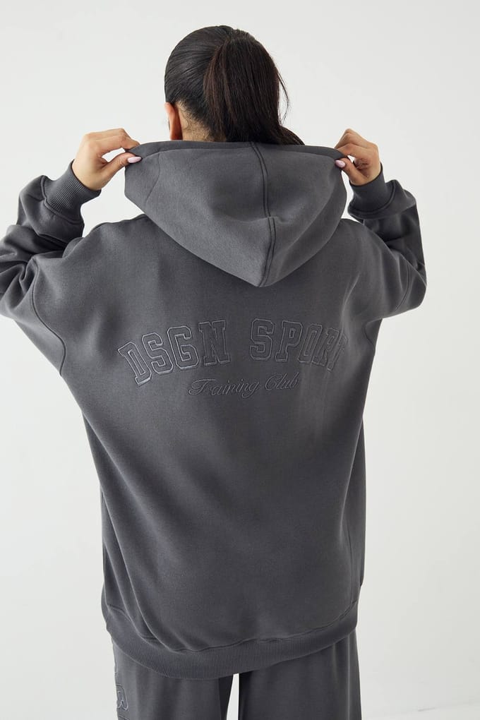 Dames DSGN Studio Sport Training Club Oversized Hoodie | Houtskool | Maat: XS