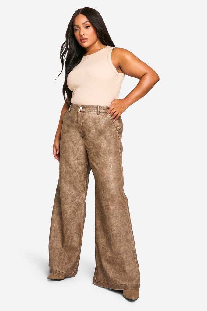 boohoo Dames Plus Hoge Taille Washed PU Wijde Broek | Light Brown | Maat: 54