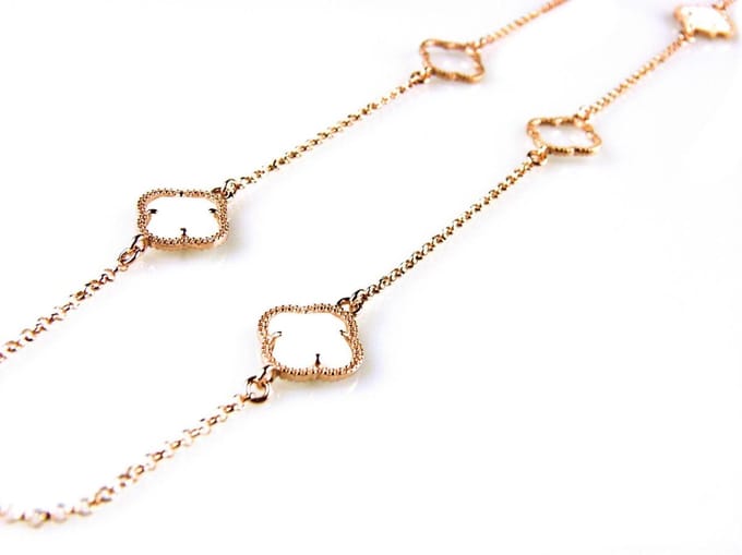 model Fiori open klavers collier in zilver roze verguld witte klavers