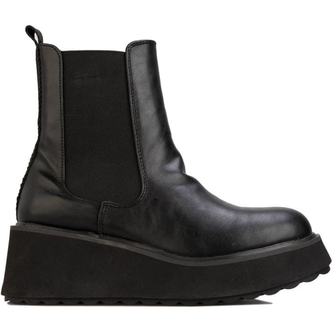 Women's Rocket Dog Heyday Platform Chelsea Boots in Black
