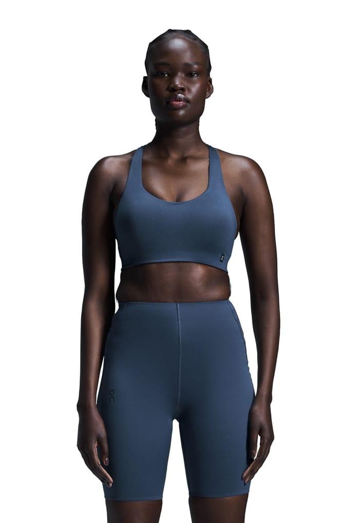 On Active Bra 2 W Denim Maat: XS D-DD | Sport BH's Outlet | Dames | Blauw