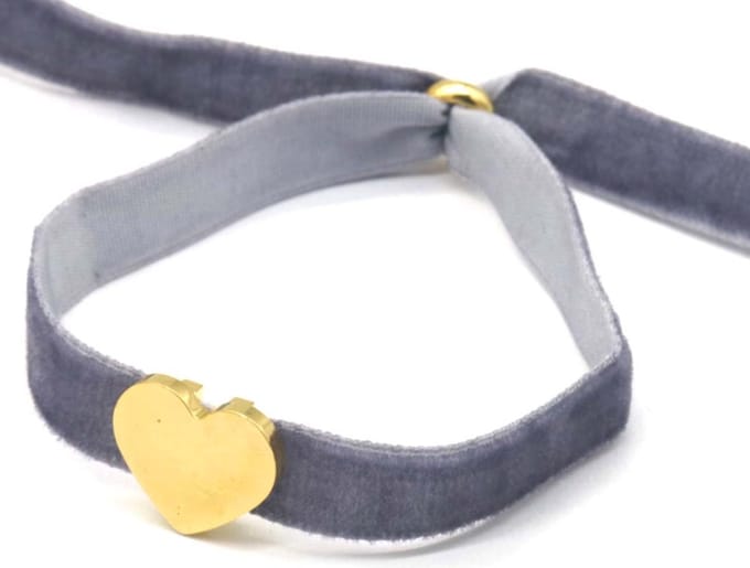 Armband Dames - Hartje RVS - Fluweel - Lengte Verstelbaar - Grijs – valentijn – cadeau