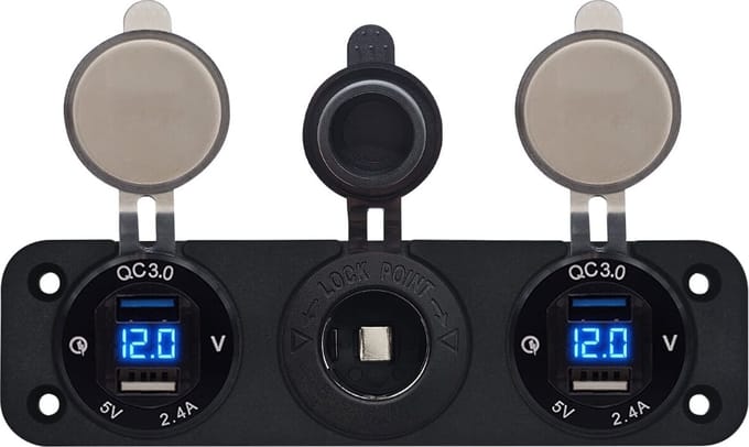 ProRide 12V USB Autolader 2 Poorten - 5V/2.4A - Voltmeter en 12V/24V Sigarettenplug - Drievoudig inbouw