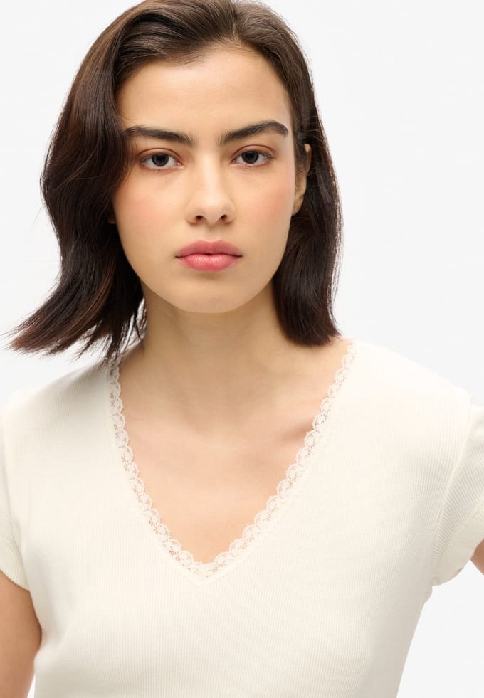 Superdry - Athletic Essentials top met V-hals en kanten rand - Dames - Tops