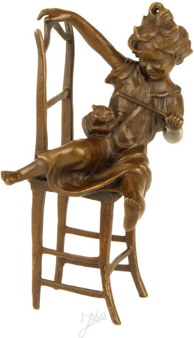 Blije kat met kind - Bronzen Beeldje - Sculptuur - 21,5 cm hoog