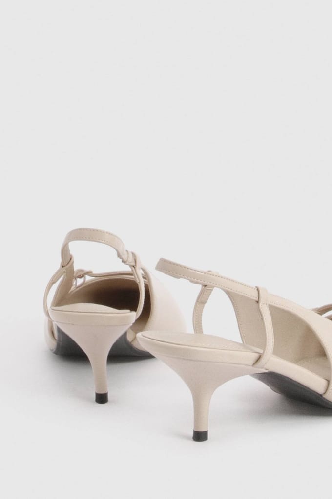 boohoo Dames Wijde Pumps Met Gespsluiting | Nude | Maat: 5