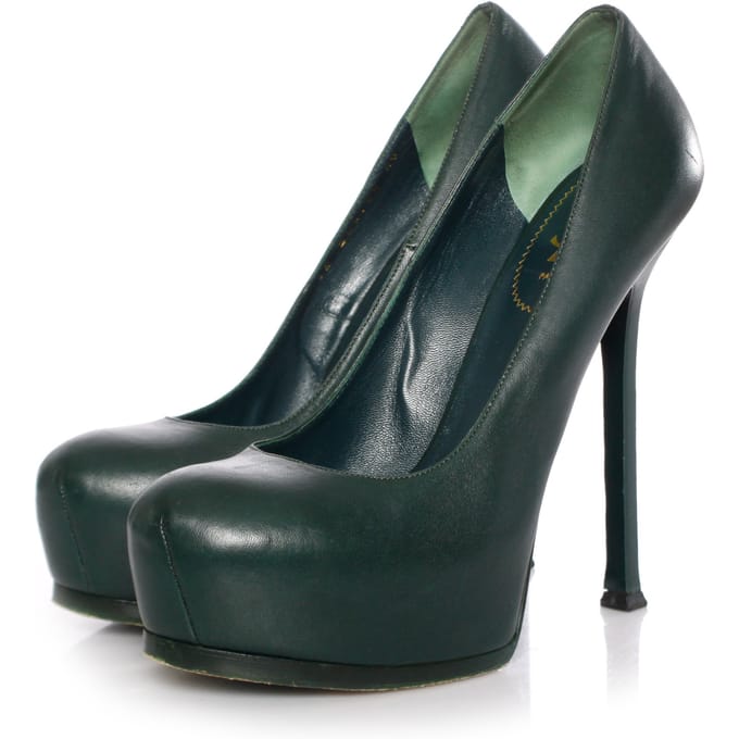 Yves Saint Laurent, groene leren Tribtoo platformpumps.