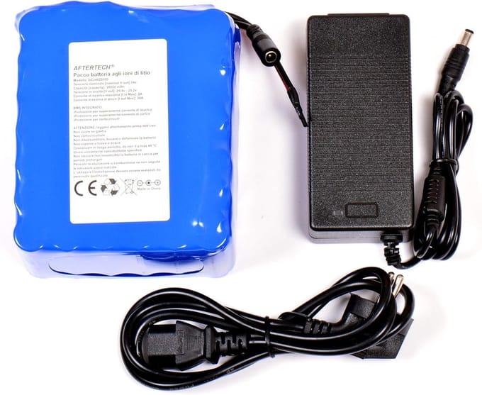Oplaadbare Batterij - Lithium Batterij - Apparaten Voeden - Hoge Capaciteit - 13.5 x 11 x 6.8 cm