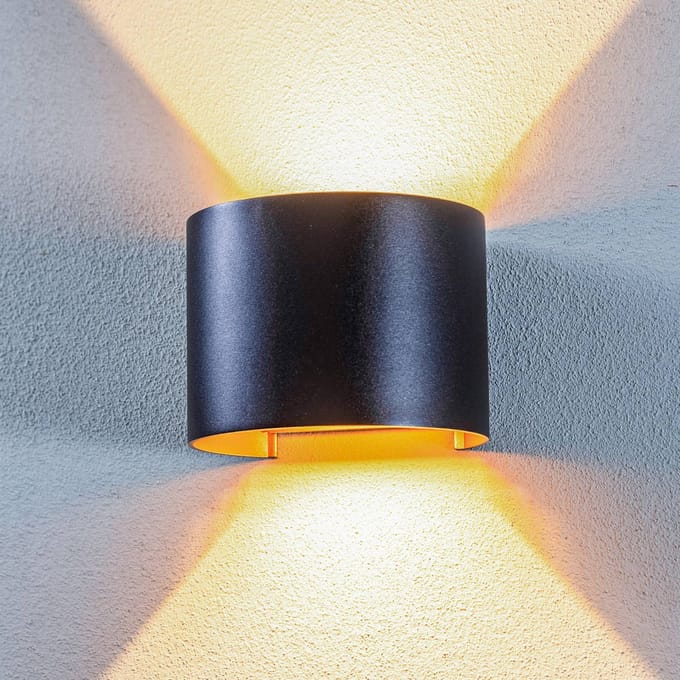Lindby LED buitenwandlamp Nivar, rond, zwart/goud, IP54