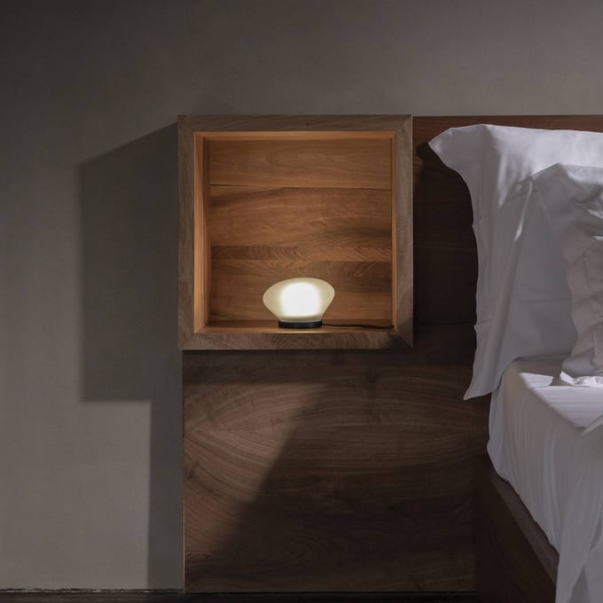 Karman Agua LED tafellamp Ø13cm glas frosted